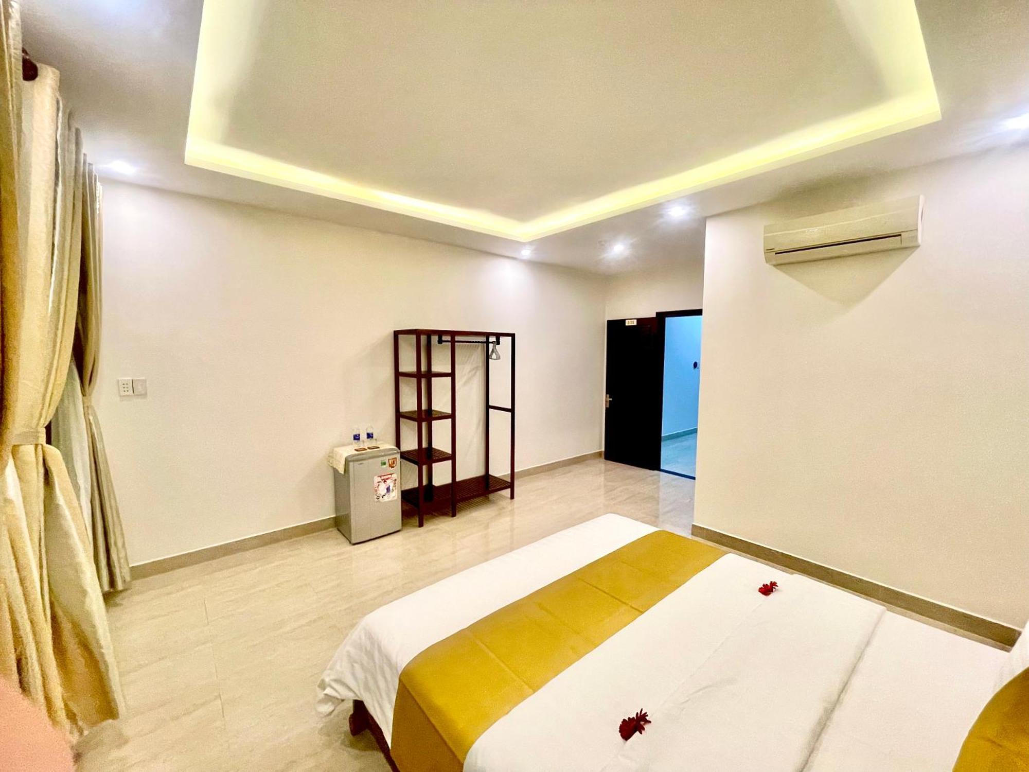King Kong Homestay Хойан Экстерьер фото