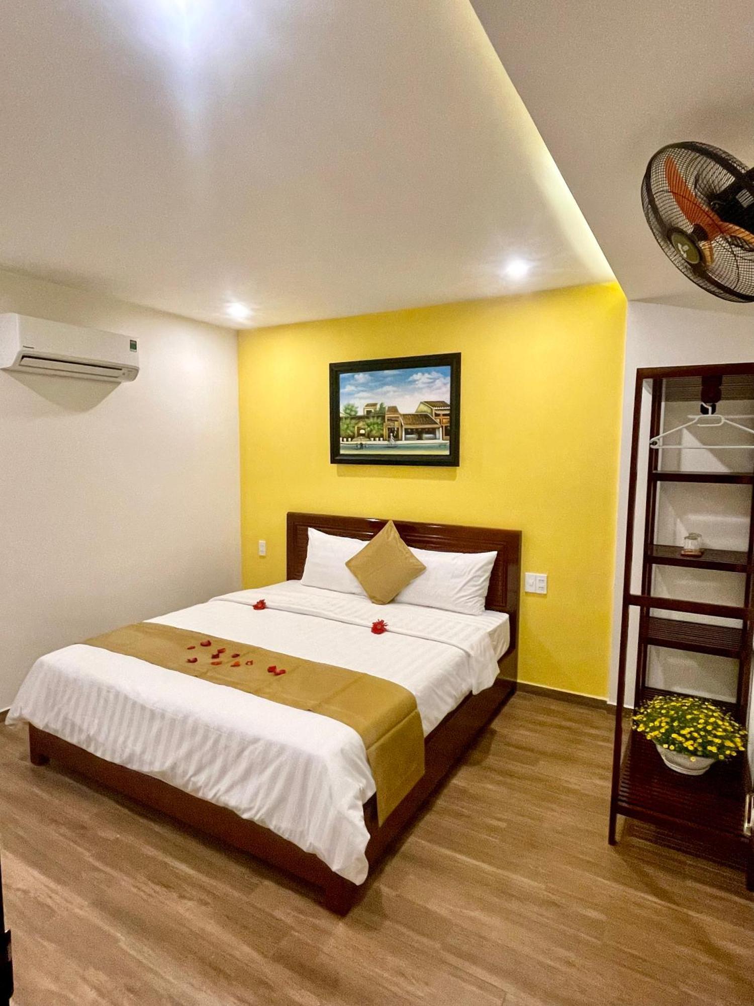 King Kong Homestay Хойан Экстерьер фото
